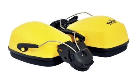 Helmet Mounted Earmuﬀ