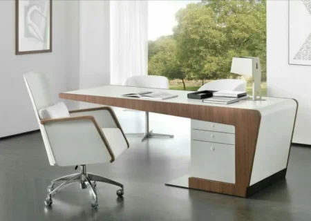 Teak Wood Office Executive Table, With Storage